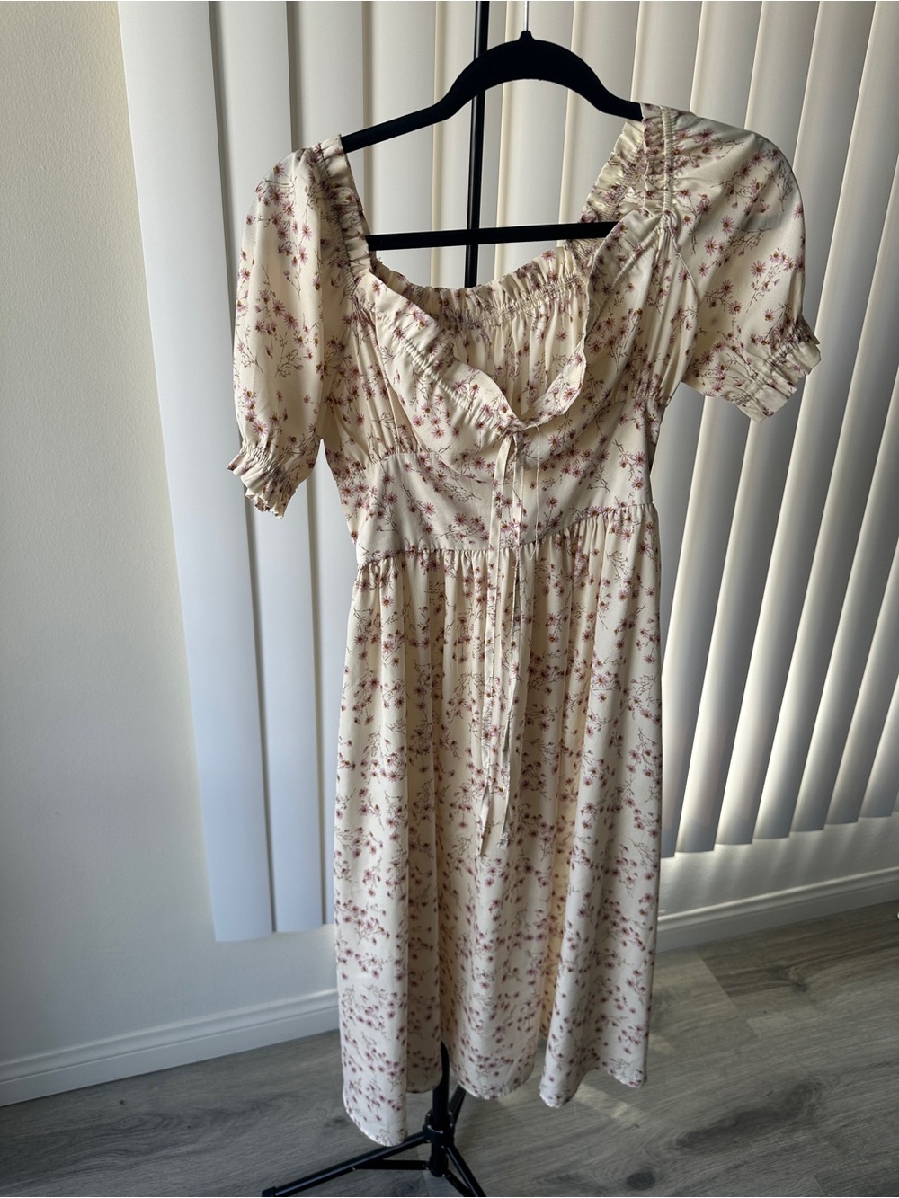 Mixed Floral Midi Dress Collection - Navy, Cream, Red, Gray, Blue (5 Dresses) - Picture 7 of 7